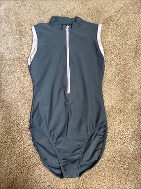 Sleeveless High Neck Leo - gray/pink - xs/s